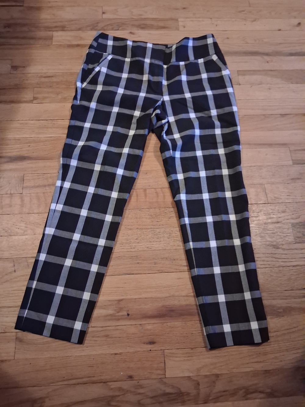 New York & Company Black and White Plaid Top